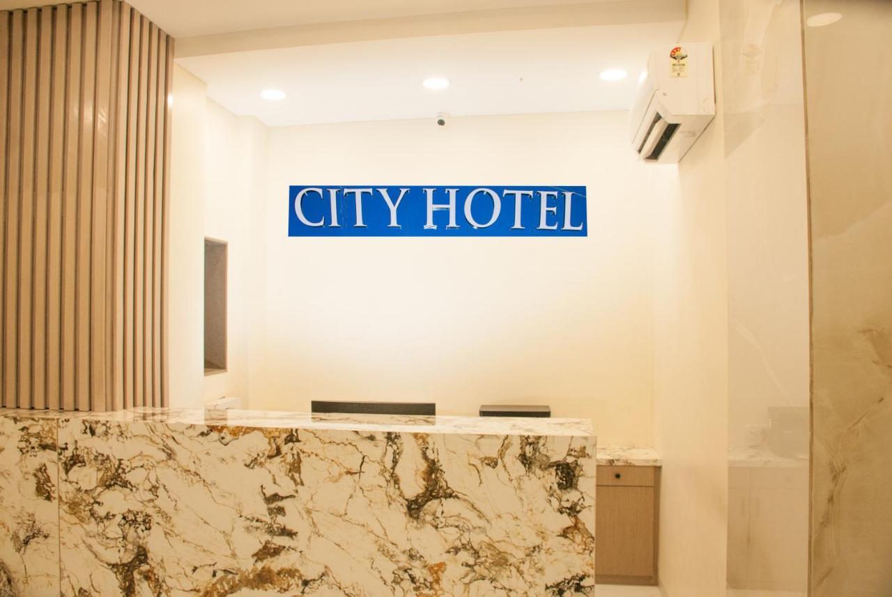 City Hotel Мумбай Екстериор снимка