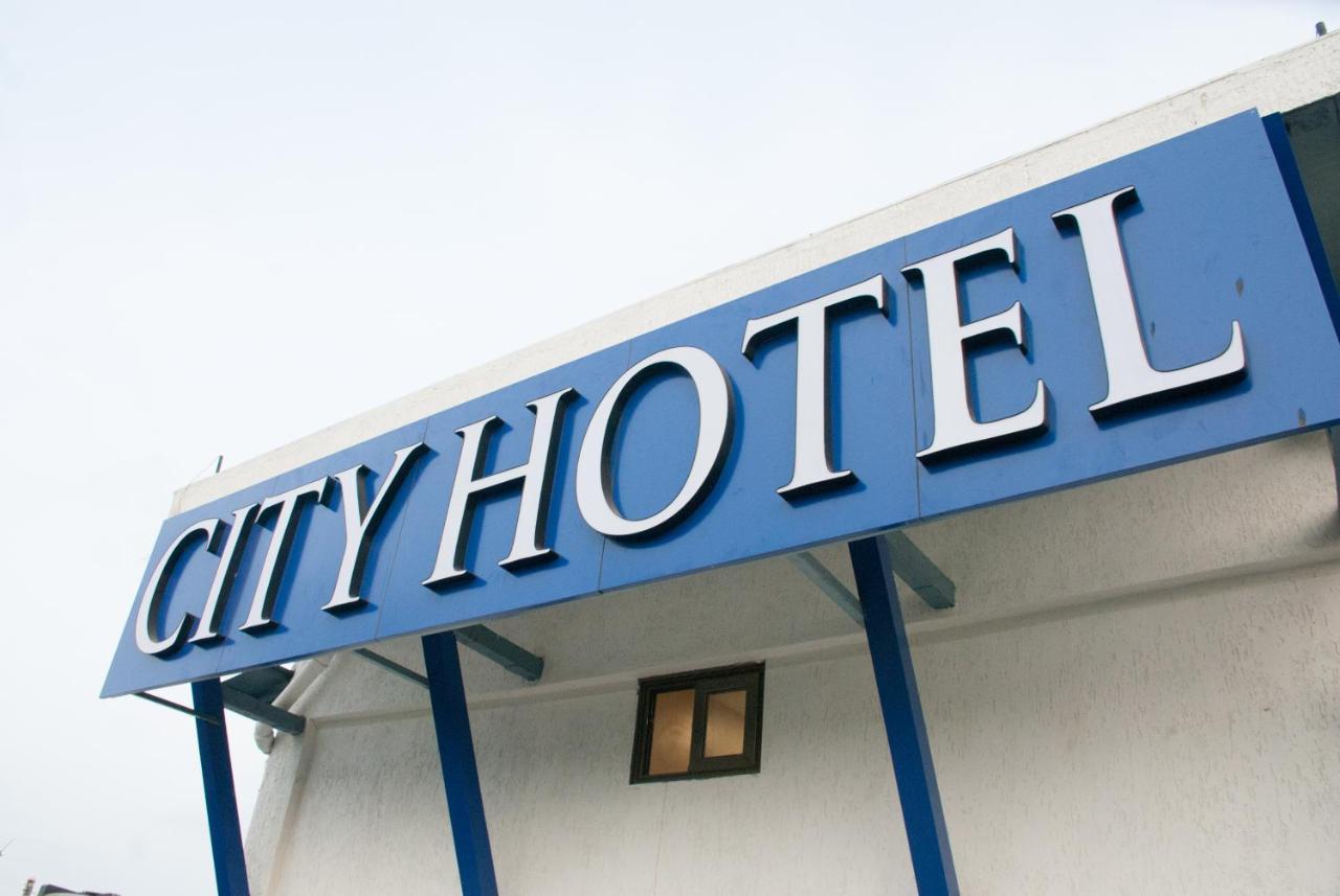City Hotel Мумбай Екстериор снимка