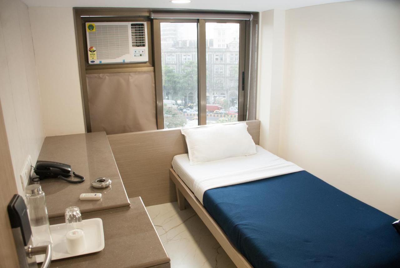 City Hotel Мумбай Екстериор снимка