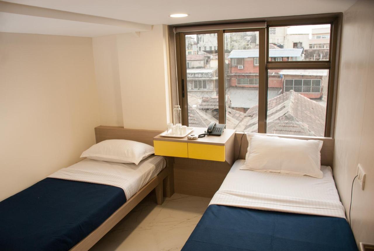 City Hotel Мумбай Екстериор снимка